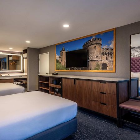 Anaheim Camelot Inn & Suites 외부 사진