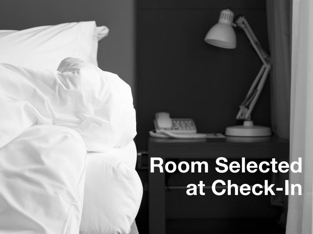 Anaheim Camelot Inn & Suites 객실 사진