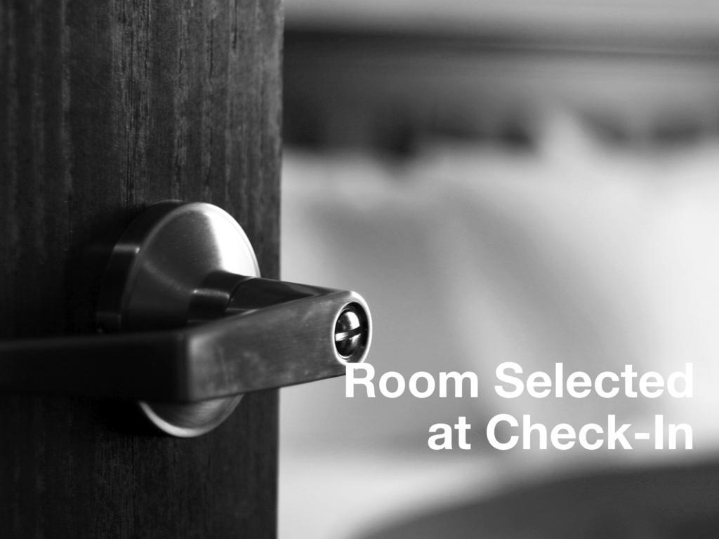 Anaheim Camelot Inn & Suites 객실 사진