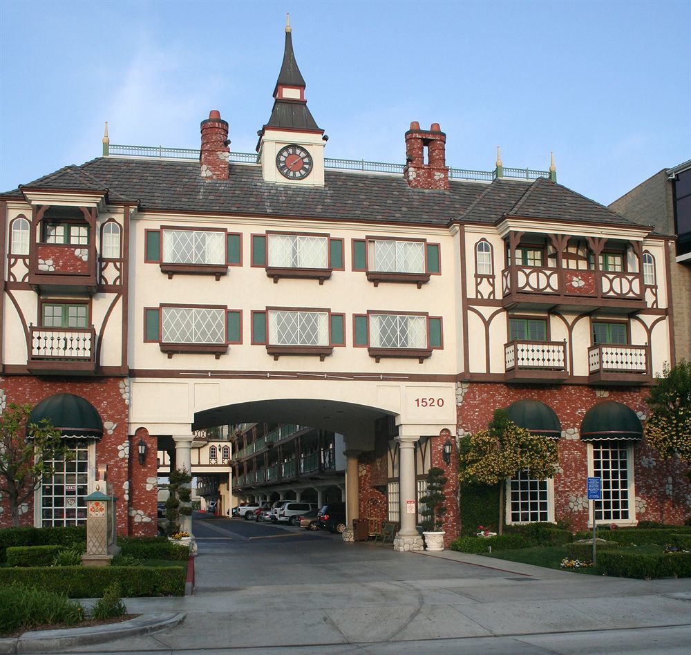 Anaheim Camelot Inn & Suites 외부 사진