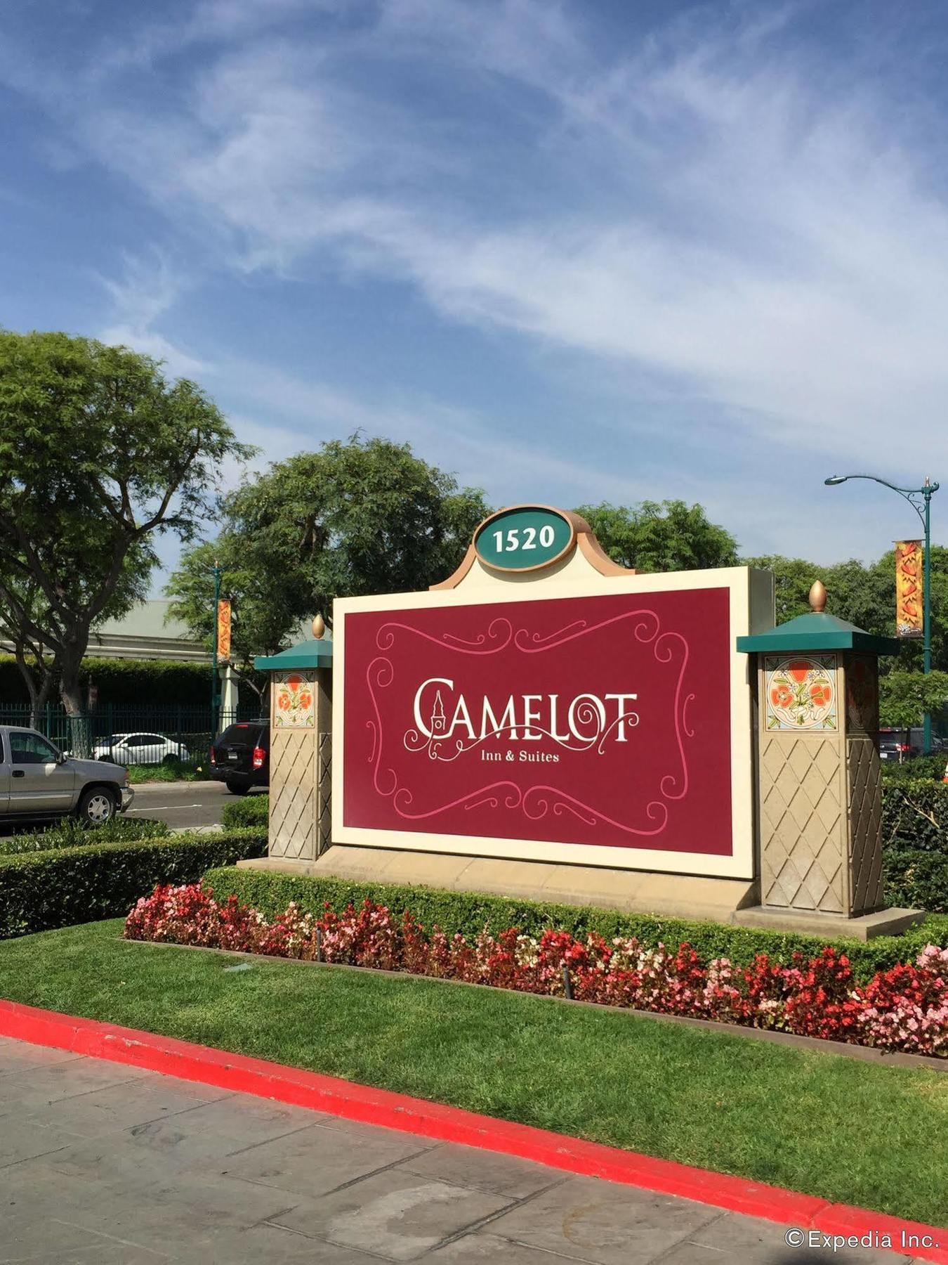 Anaheim Camelot Inn & Suites 외부 사진