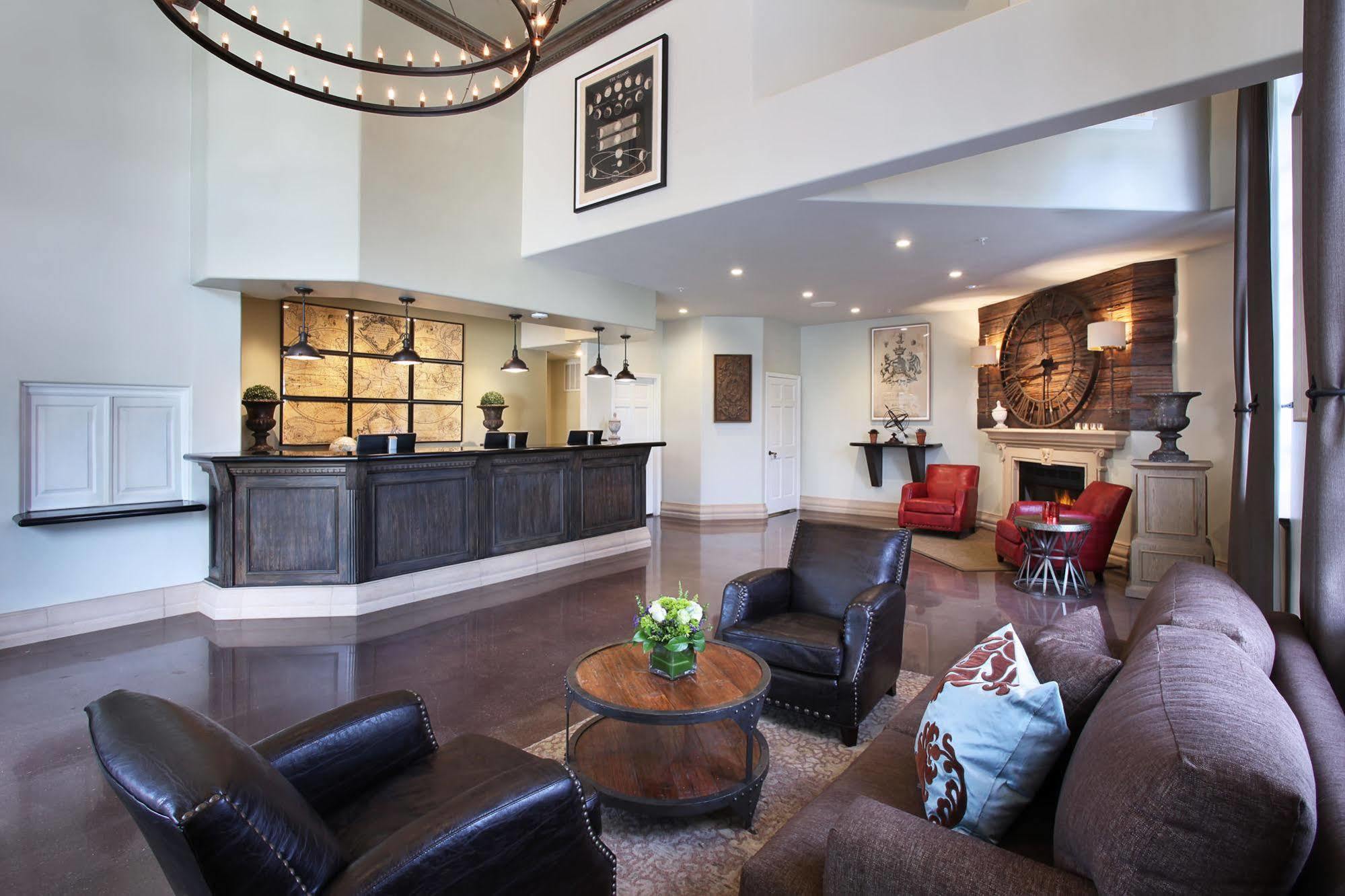 Anaheim Camelot Inn & Suites 외부 사진